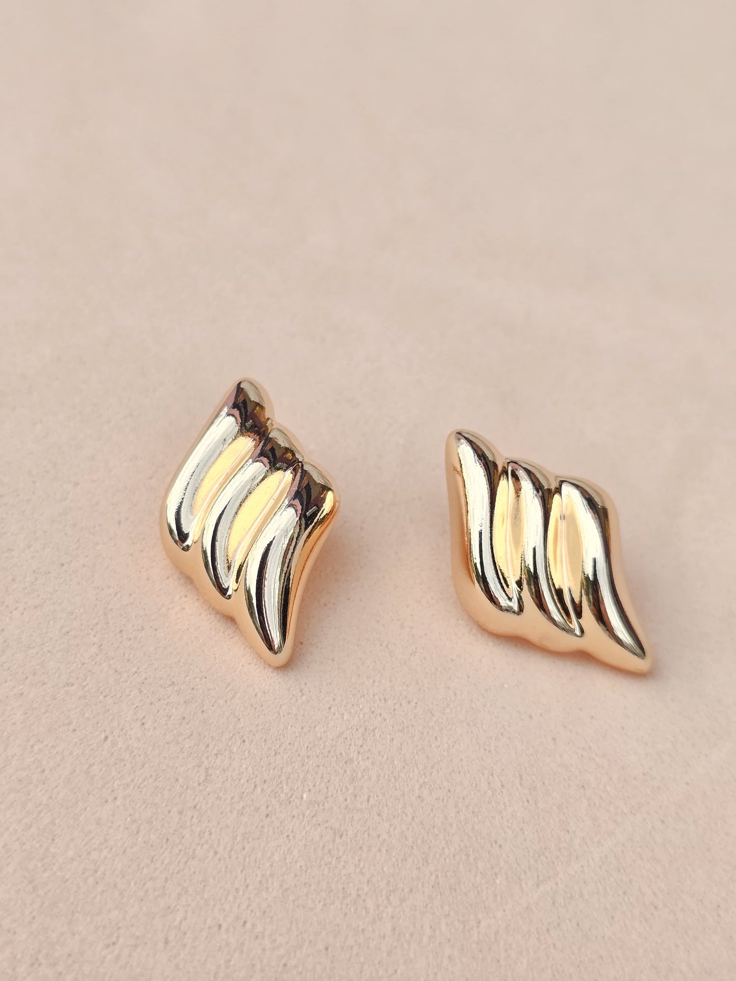 ARETES DANIRA