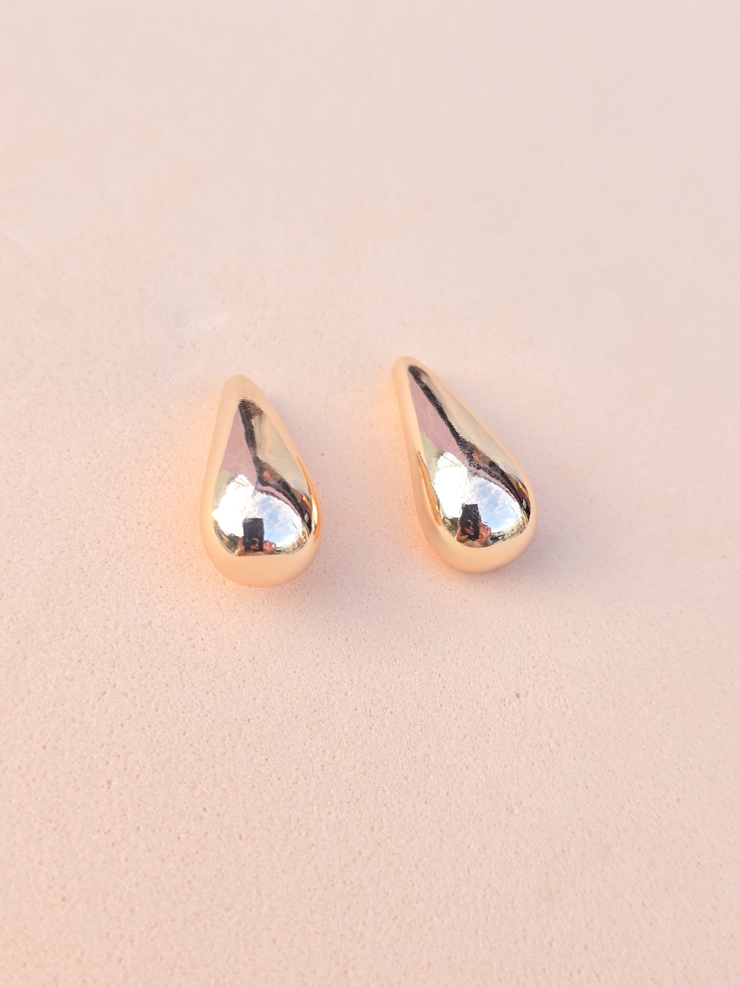 ARETES NAYELA