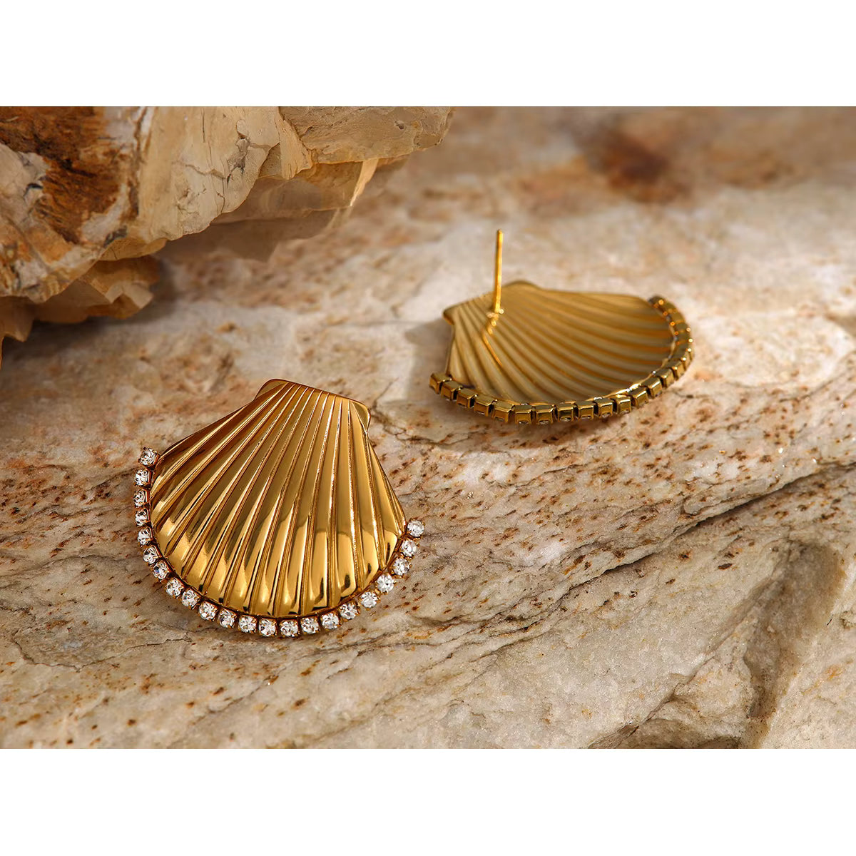 ARETES CONCHA CIRCONES